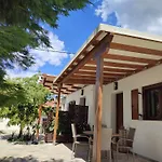 Petrichor بورتاريا