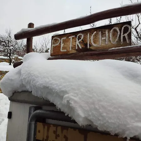 Petrichor Apartment *